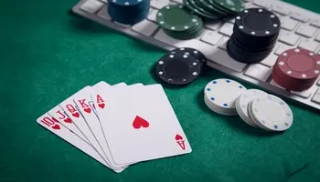 أفضل الإستراتيجيات في لعبة البوكر اون لاين